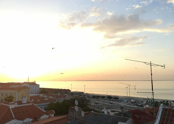 Typical River View Cosy And شقة Lisboa